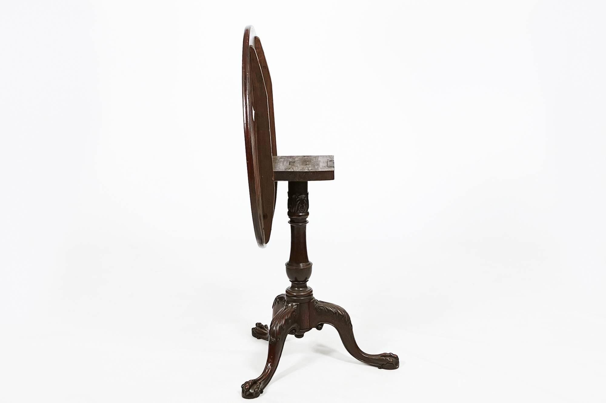 Irish 18th Century George III Mahogany Circular Tip Up Table For Sale