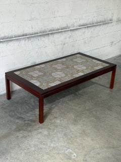 Rechteckiger Couchtisch aus Palisanderholz mit Keramikfliesenplatte, Vintage aus den 1960er Jahren