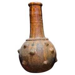 Tarro esférico de terracota esmaltada con incrustaciones, Marruecos