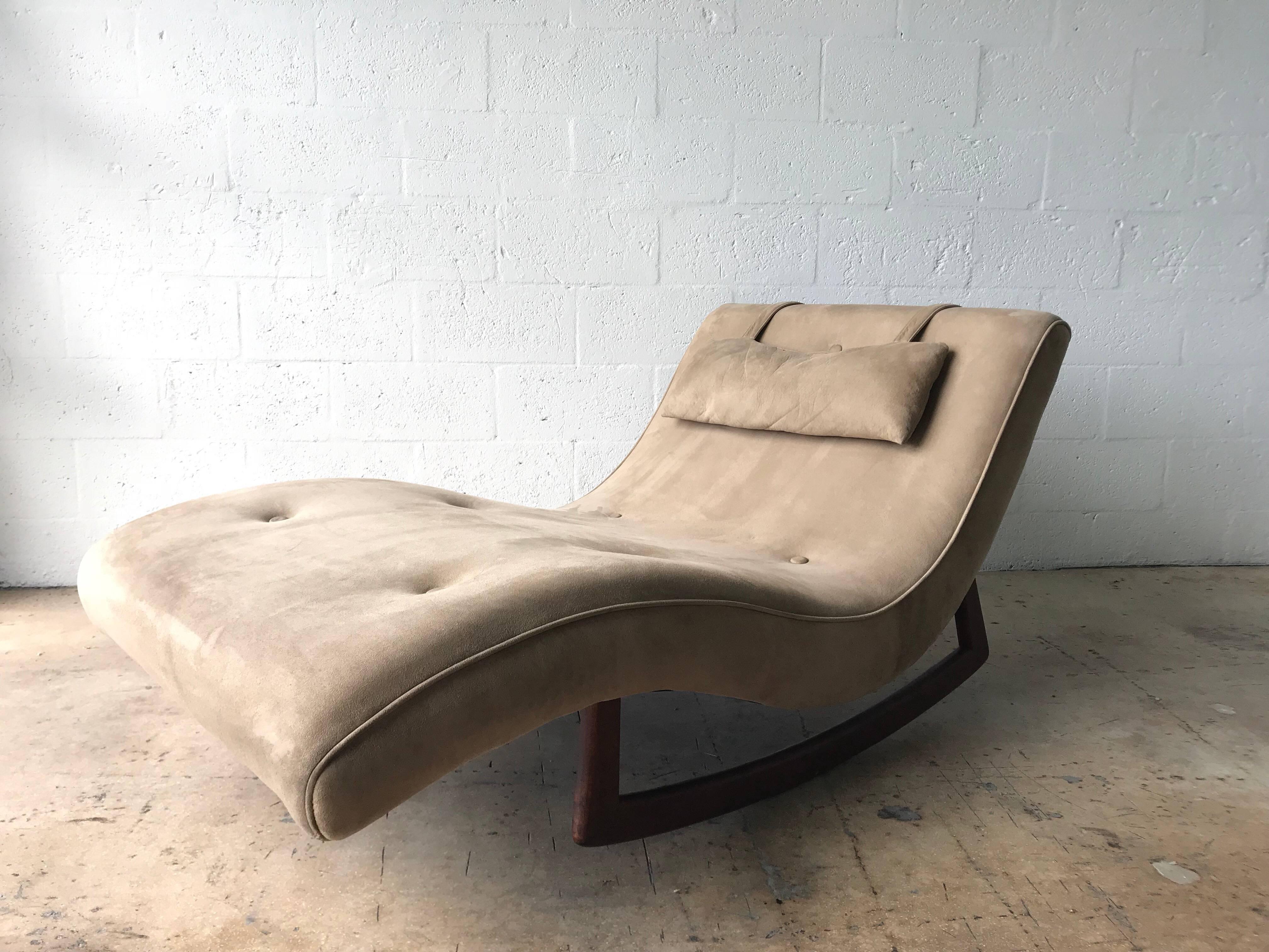 Midcentury rocking "Wave" chaise longue in original taupe ultra-suede with walnut rocking base designed by Adrian Pearsall for Craft Associates.
