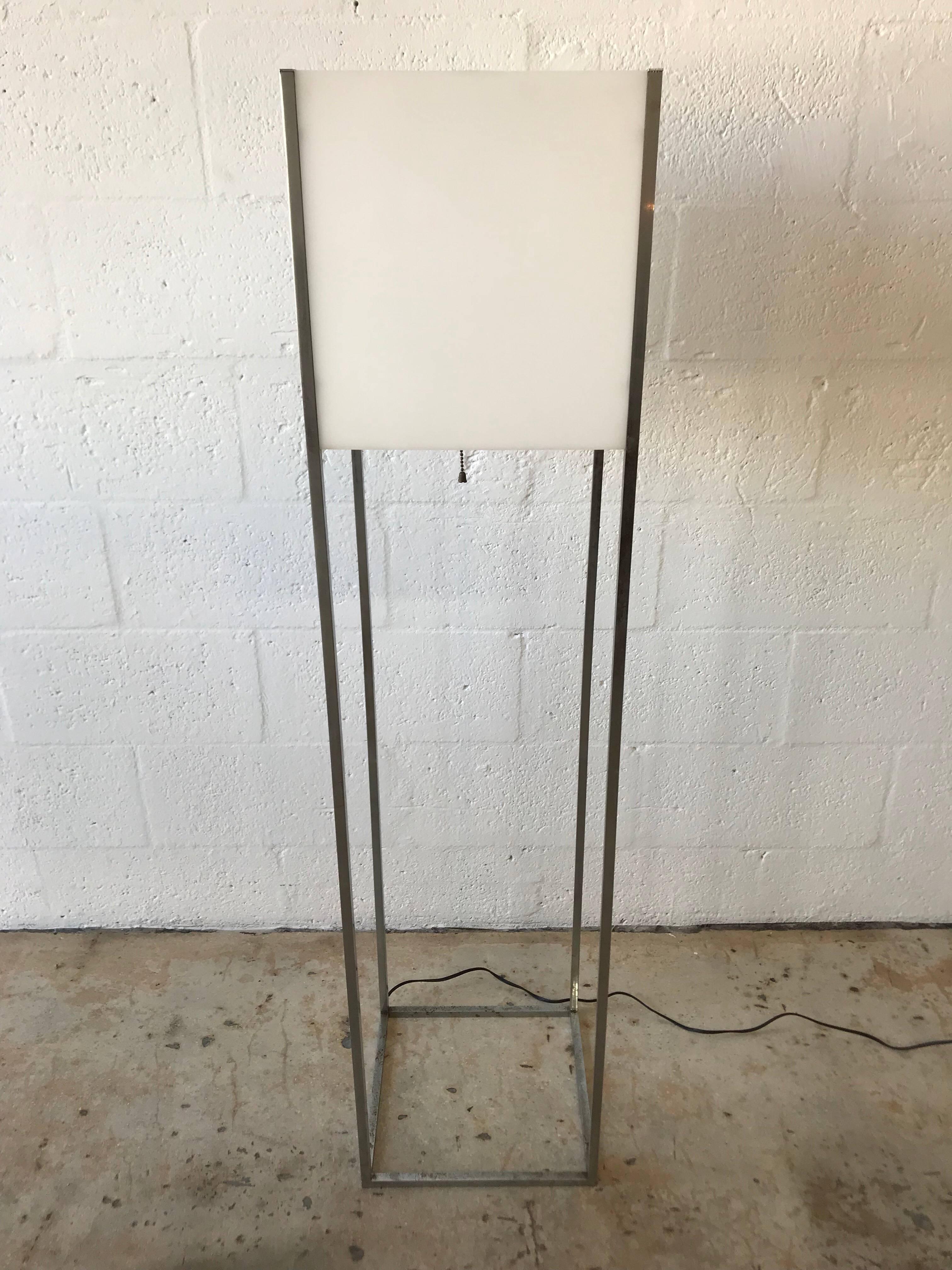 Mid-Century Modern Lampadaire mi-siècle en lucite et chrome de Paul Mayen pour Habitat, États-Unis, 1970 en vente