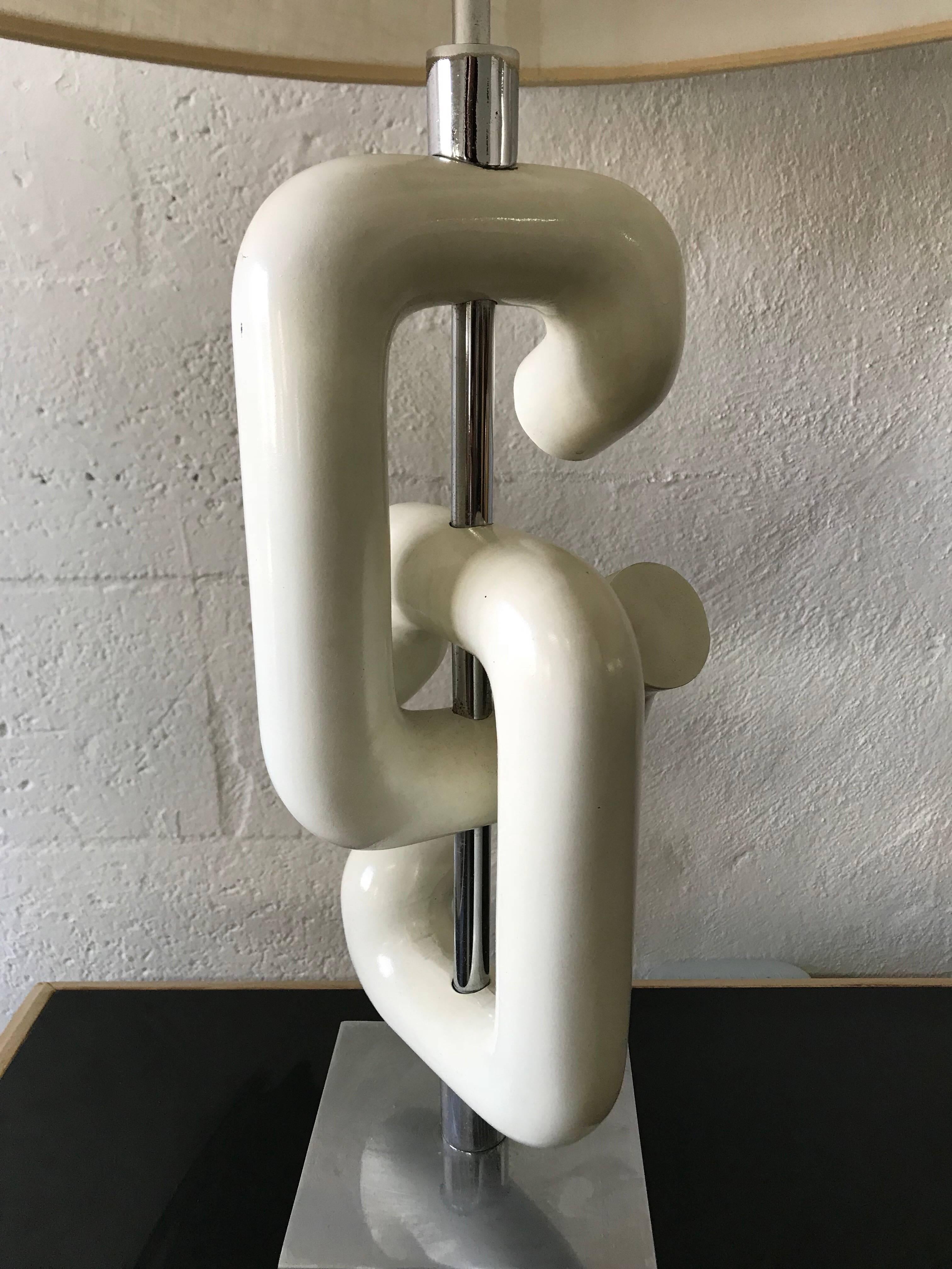 Rare broken chain link lamp designed by Robert Sonneman, rendered in chrome-plated and white enameled steel.

Shade shown is for display only.