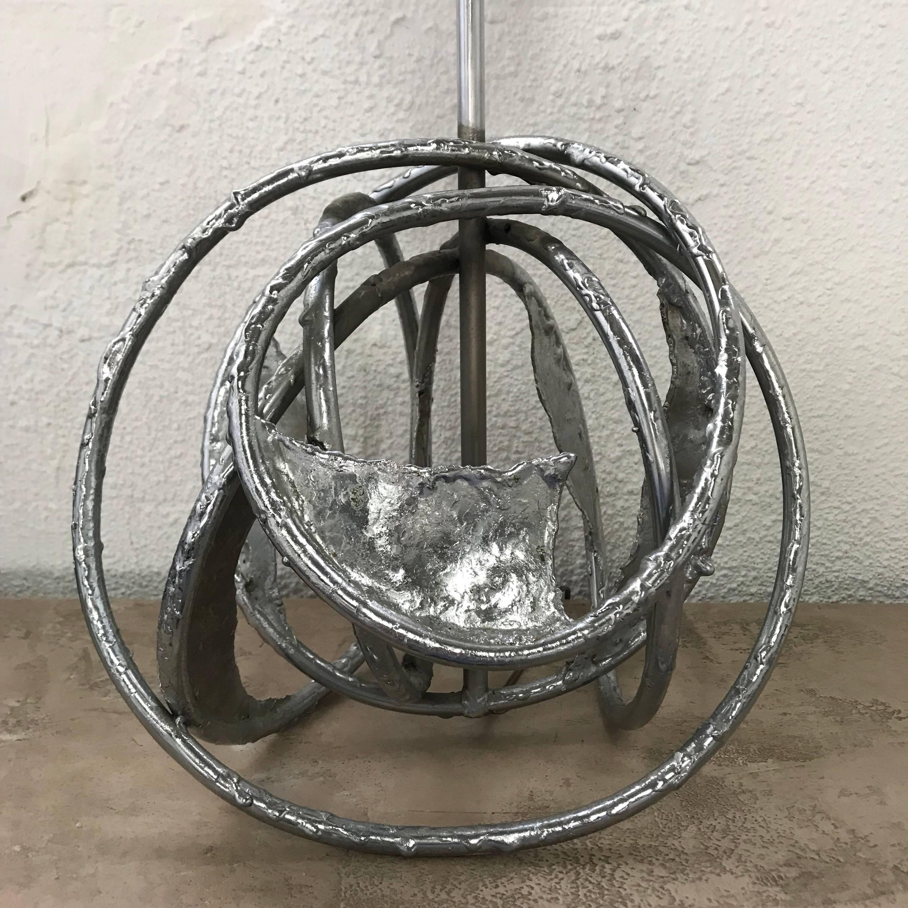 Mid Century Marcello Fantoni Style Brutalist Chrome Sculpture Lamp, Circa 1970s In Good Condition For Sale In Miami, FL