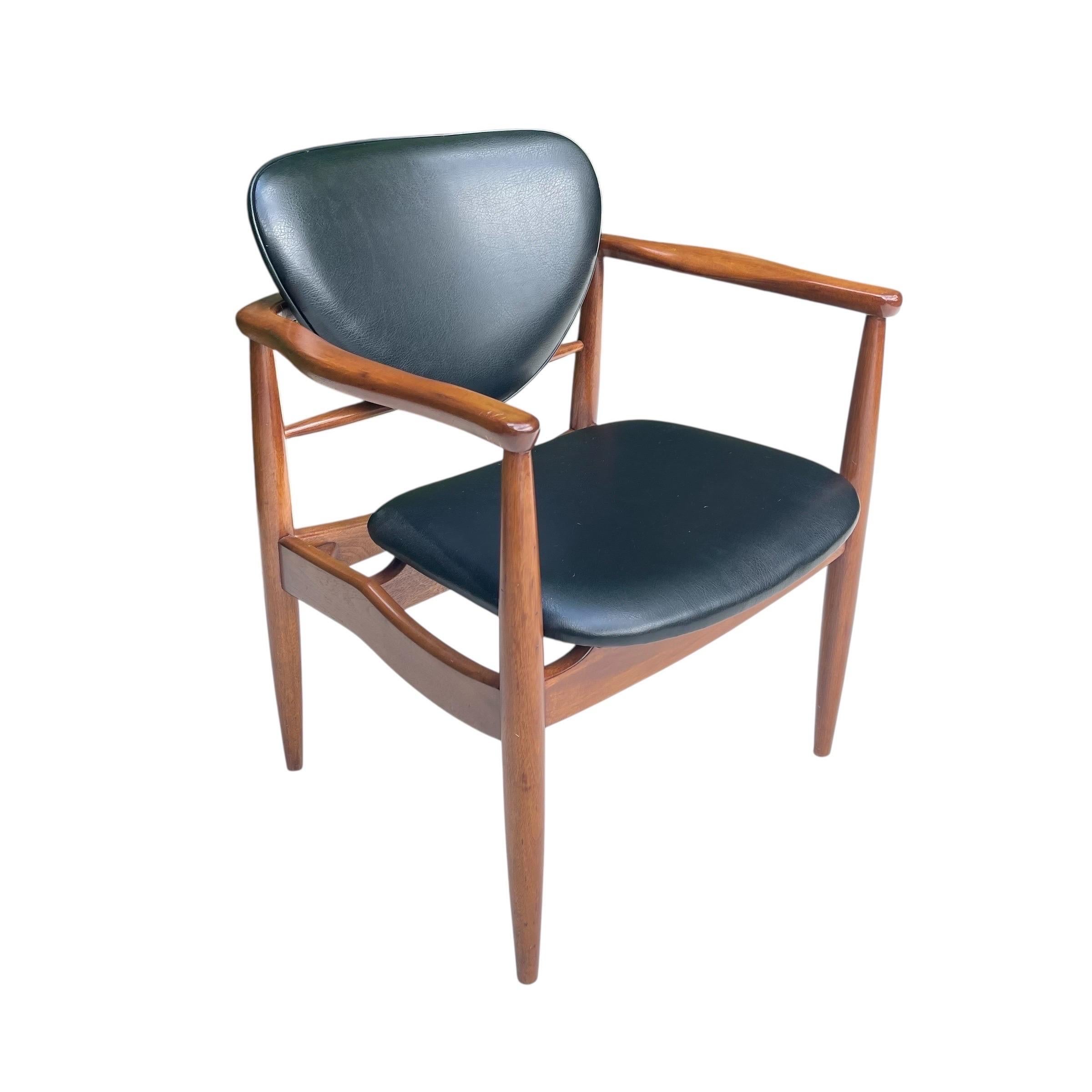 Brass Set of 14 Finn Juhl Attributed Mid Century Walnut Dining Chairs, Denmark, 1950s For Sale
