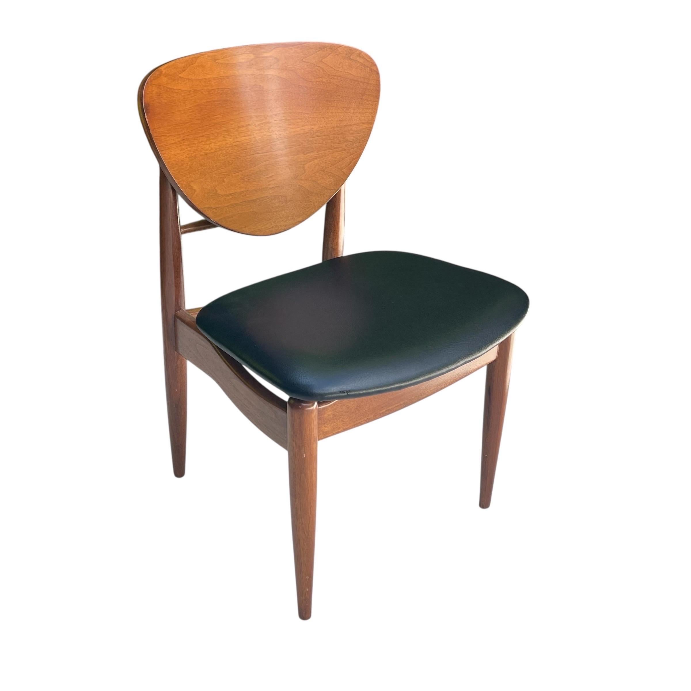 Set of 14 Finn Juhl Attributed Mid Century Walnut Dining Chairs, Denmark, 1950s For Sale 7
