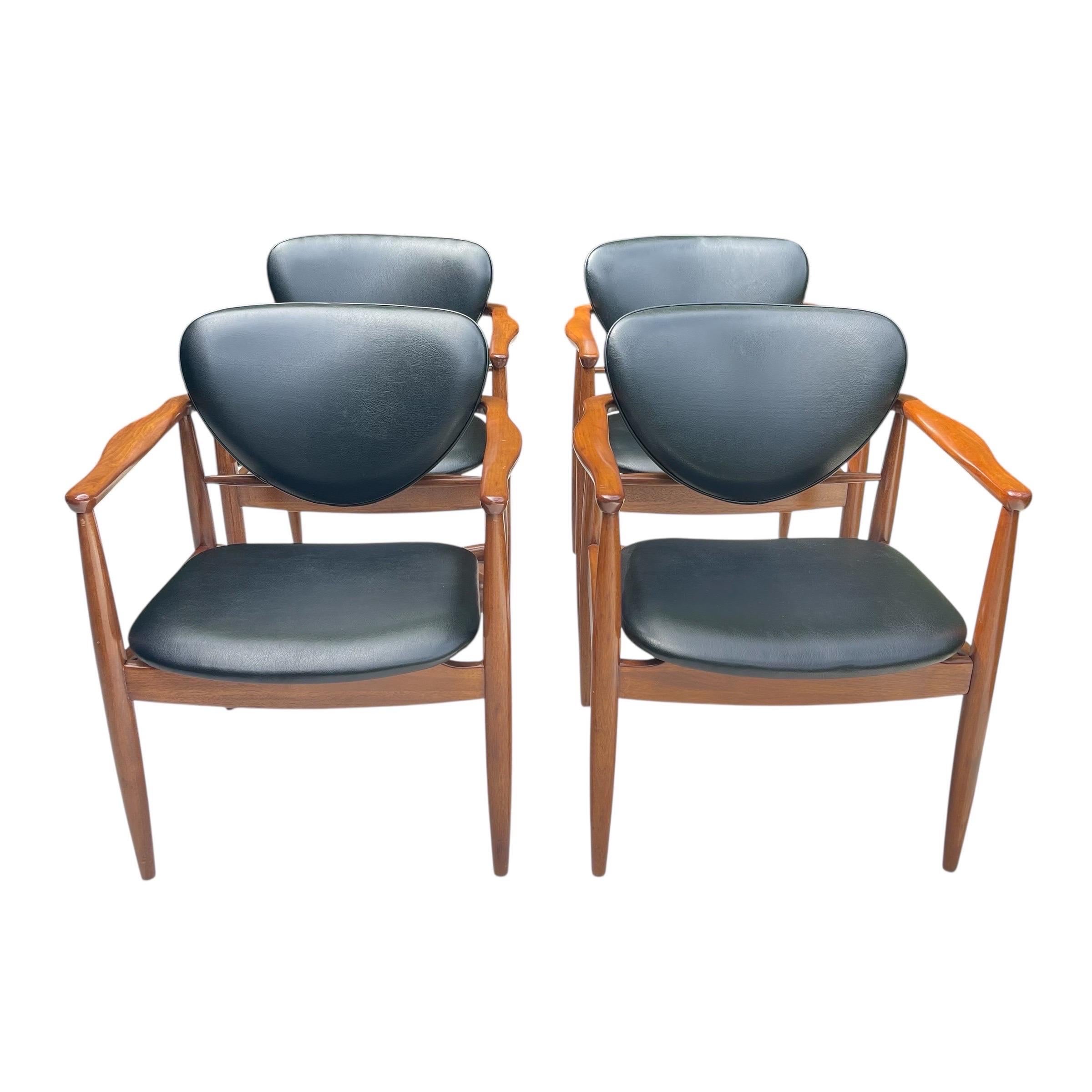 Danish Set of 14 Finn Juhl Attributed Mid Century Walnut Dining Chairs, Denmark, 1950s For Sale