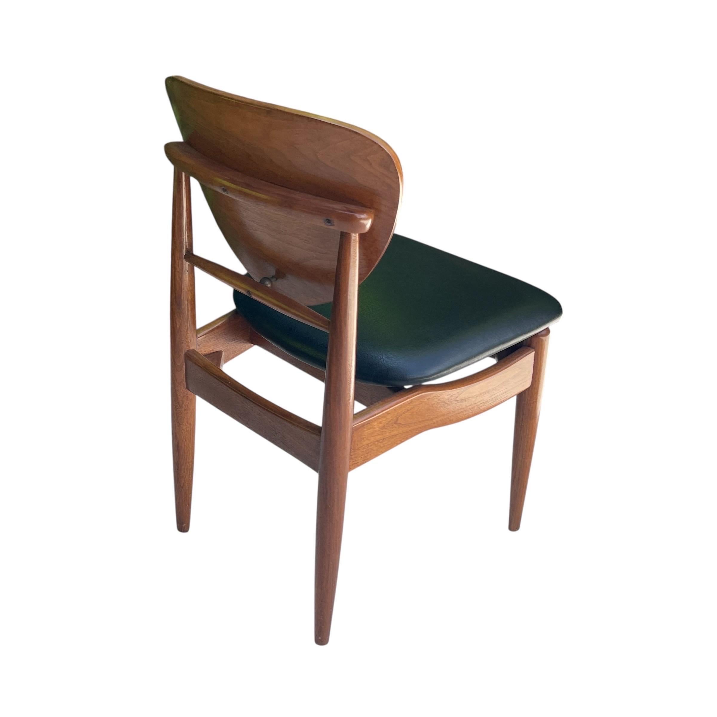 Set of 14 Finn Juhl Attributed Mid Century Walnut Dining Chairs, Denmark, 1950s For Sale 9