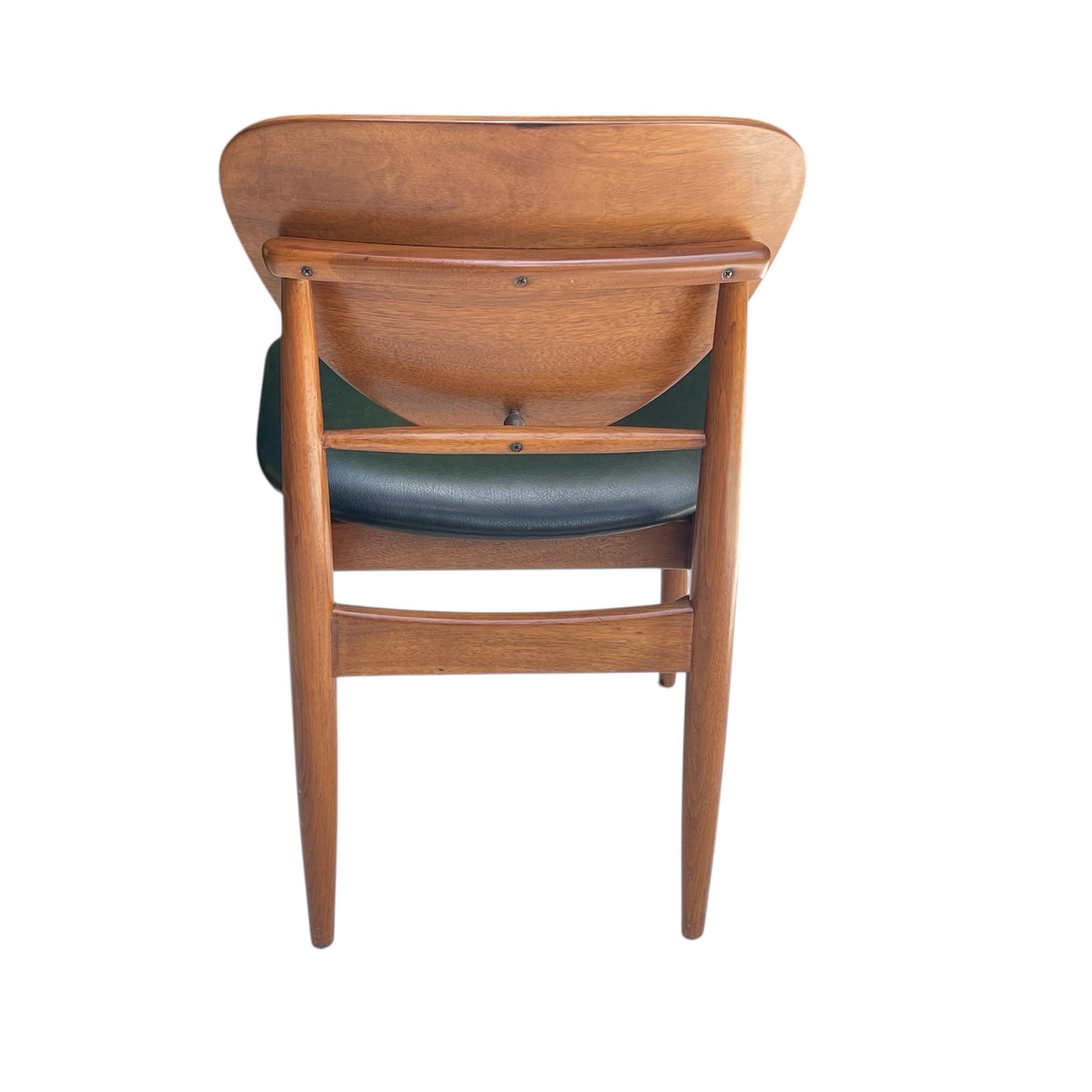 Set of 10 Finn Juhl Attributed Mid Century Walnut Dining Chairs, Denmark, 1950s For Sale 2