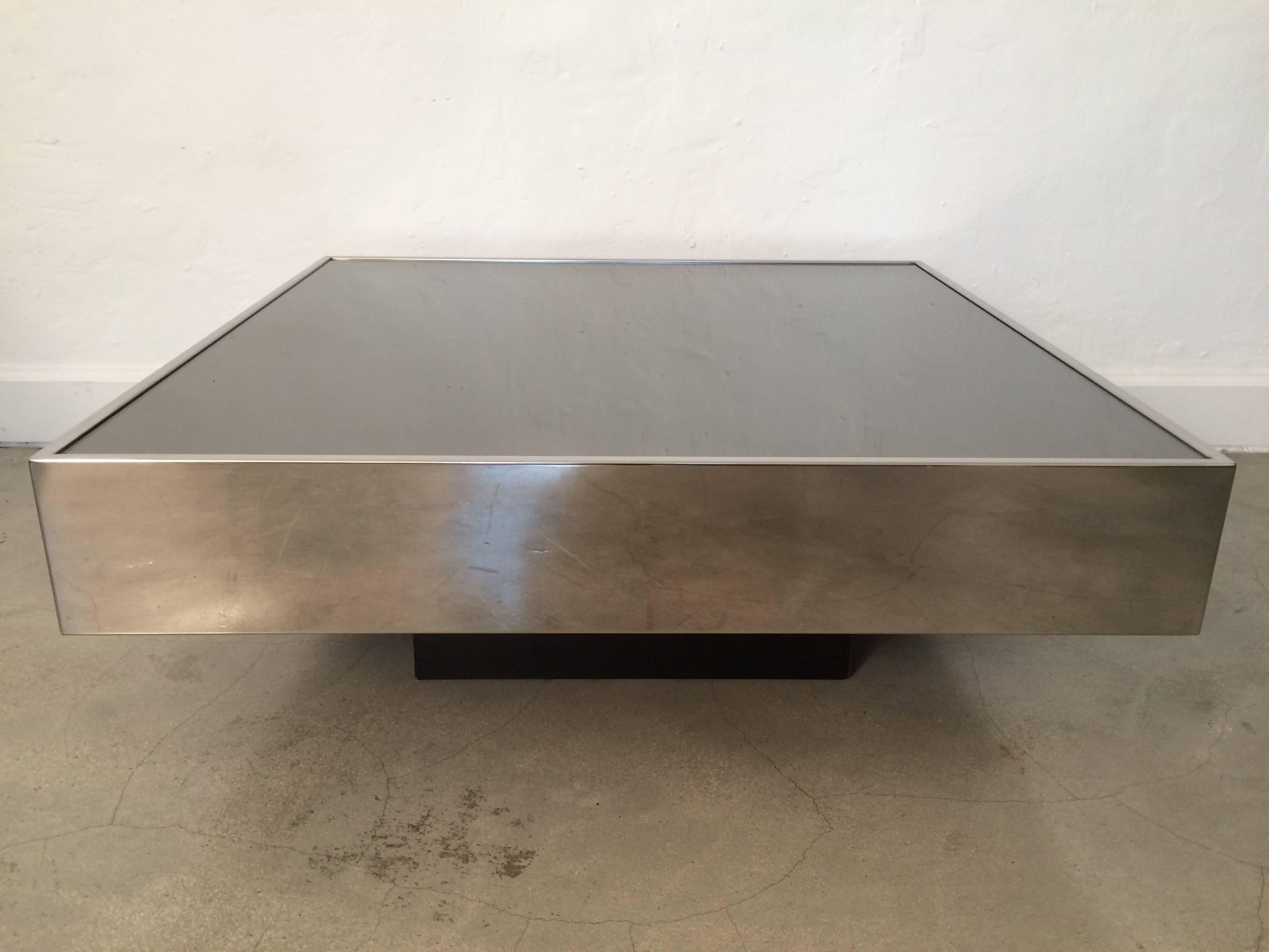 Polished 1970s Willy Rizzo Mirrored and Steel Coffee or Cocktail Table for Cidue