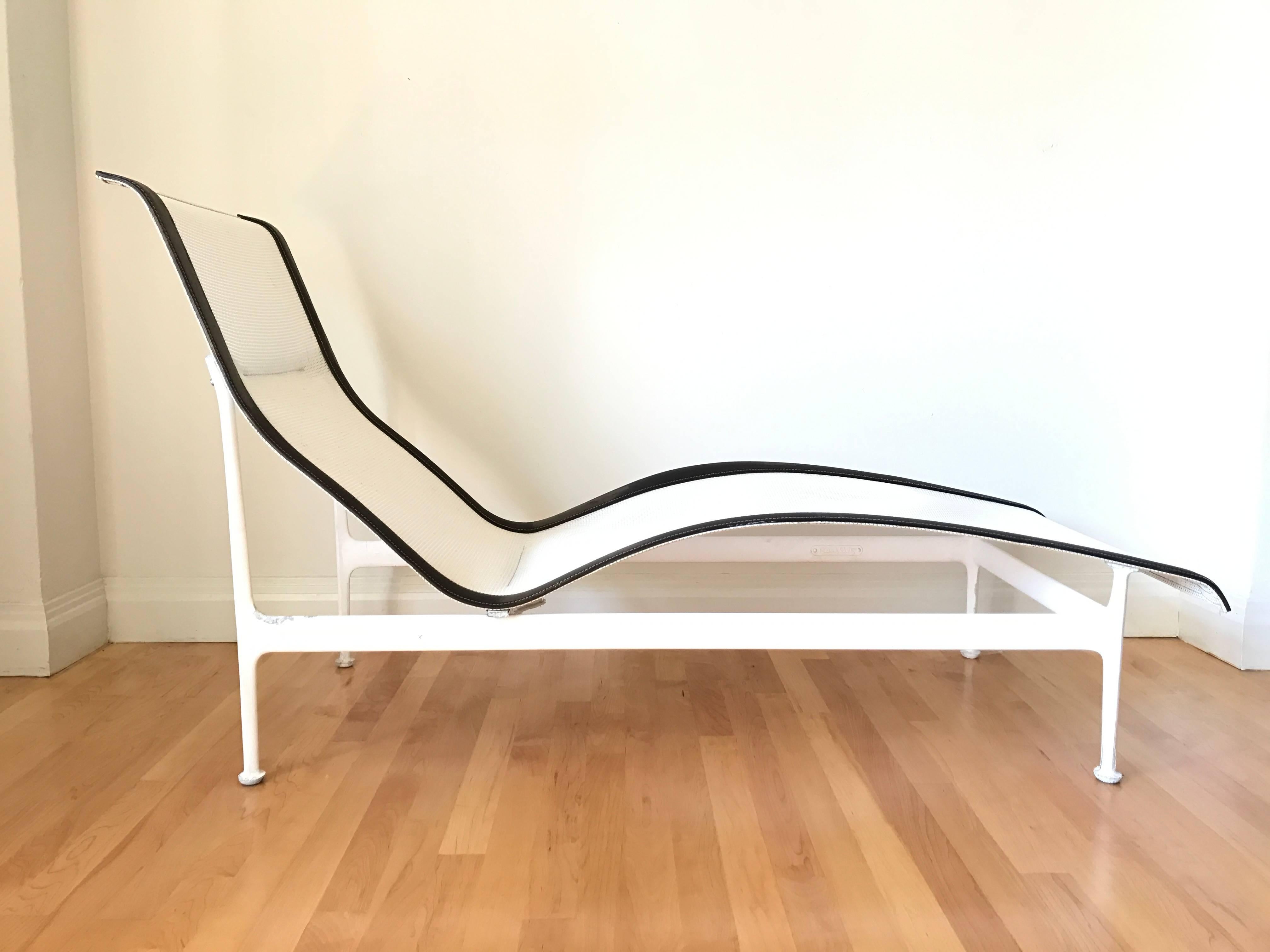 Original Leisure collection powder coated aluminum chaise longue by Richard Schultz for Knoll.