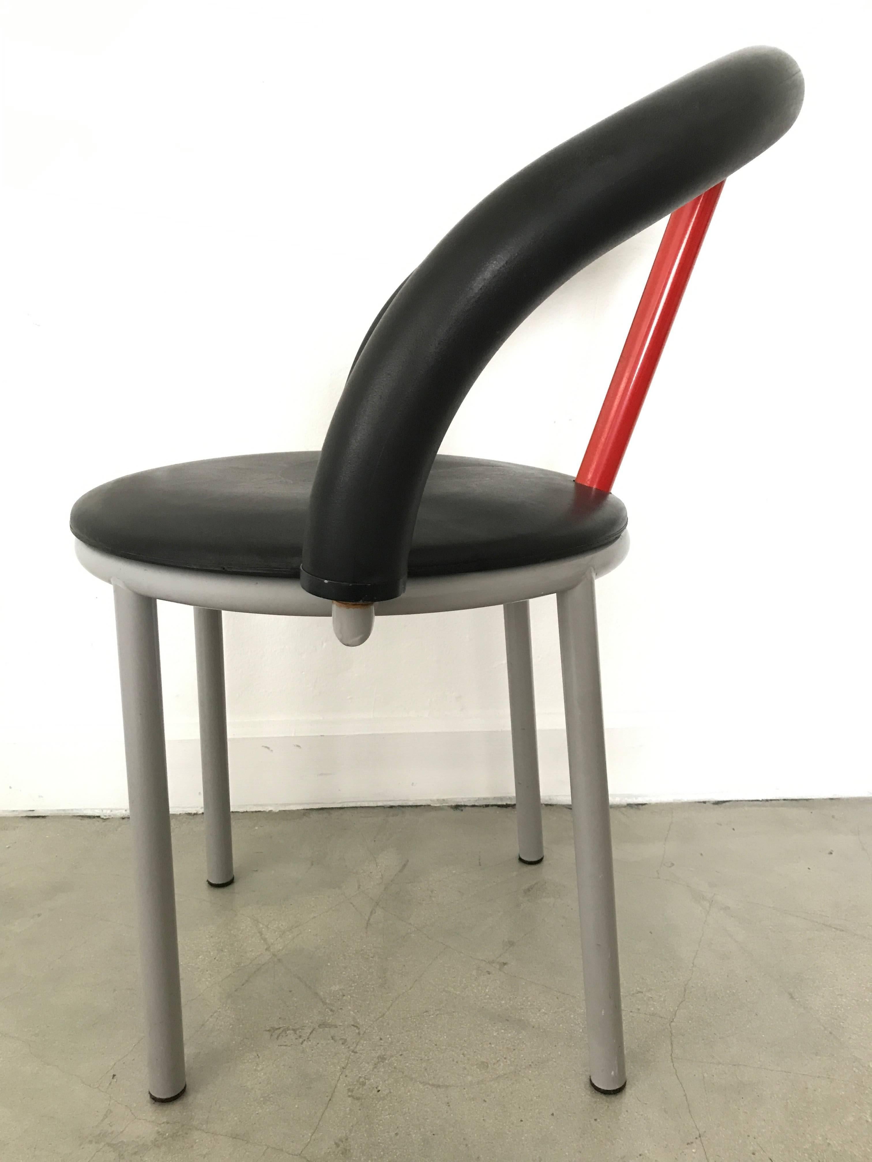 Postmodernes Paar „Alfa“-Stühle von Anna Anselmi für Bieffeplast, Italien, 1985 (Ende des 20. Jahrhunderts) im Angebot