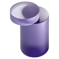 Tavolino in resina TVK viola di Niko Koronis