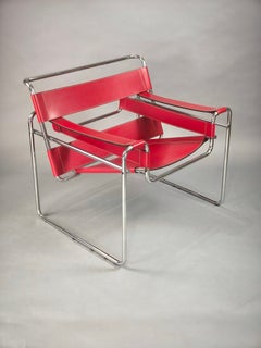"Wassilly Chair" by Marcel Breuer for Gavina, in red leather, 1960s design