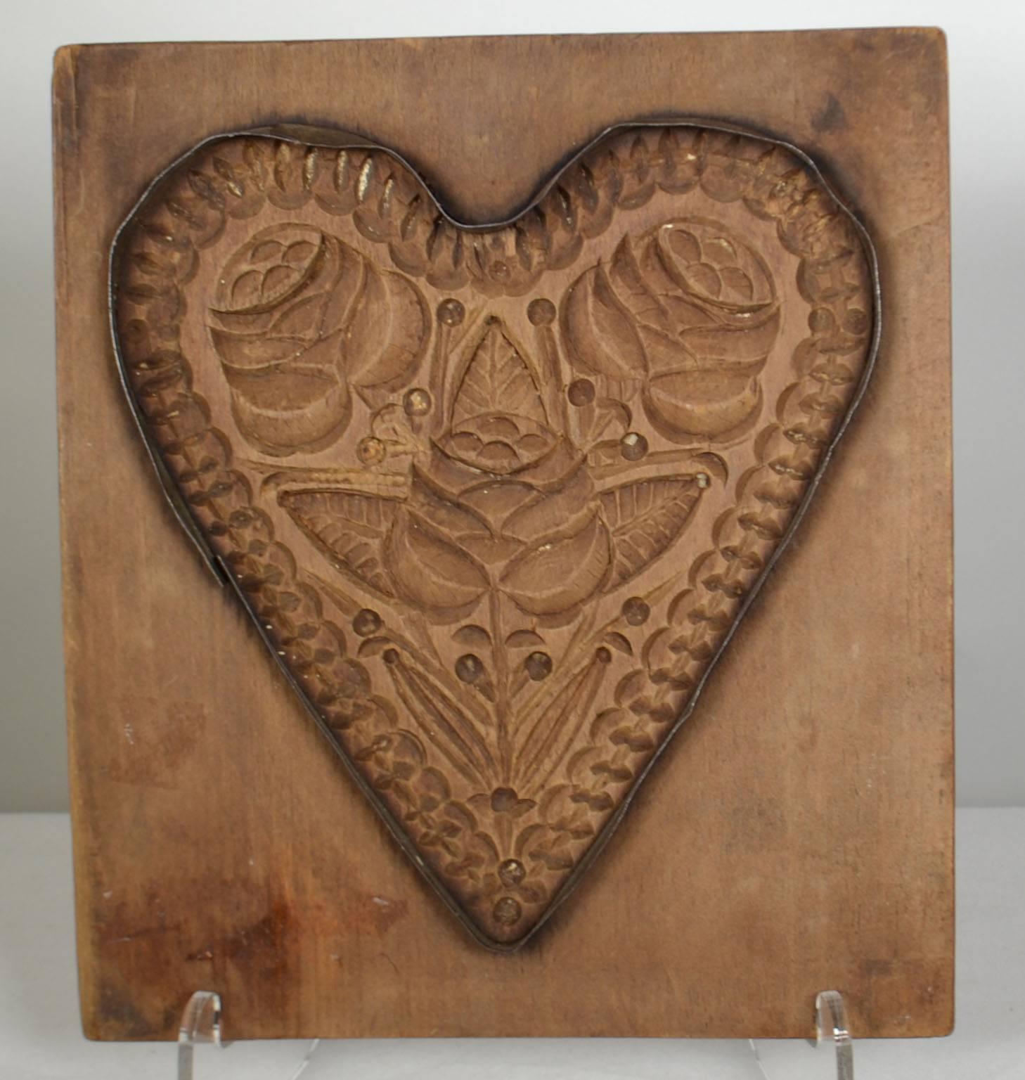 Wooden gingerbread mold (heart with roses).