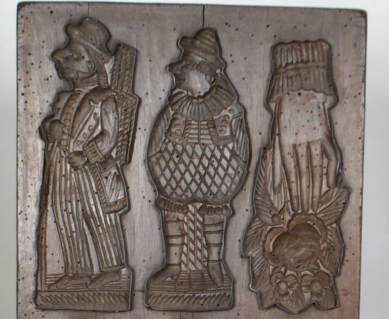 Wooden Gingerbread Mold For Sale at 1stdibs
