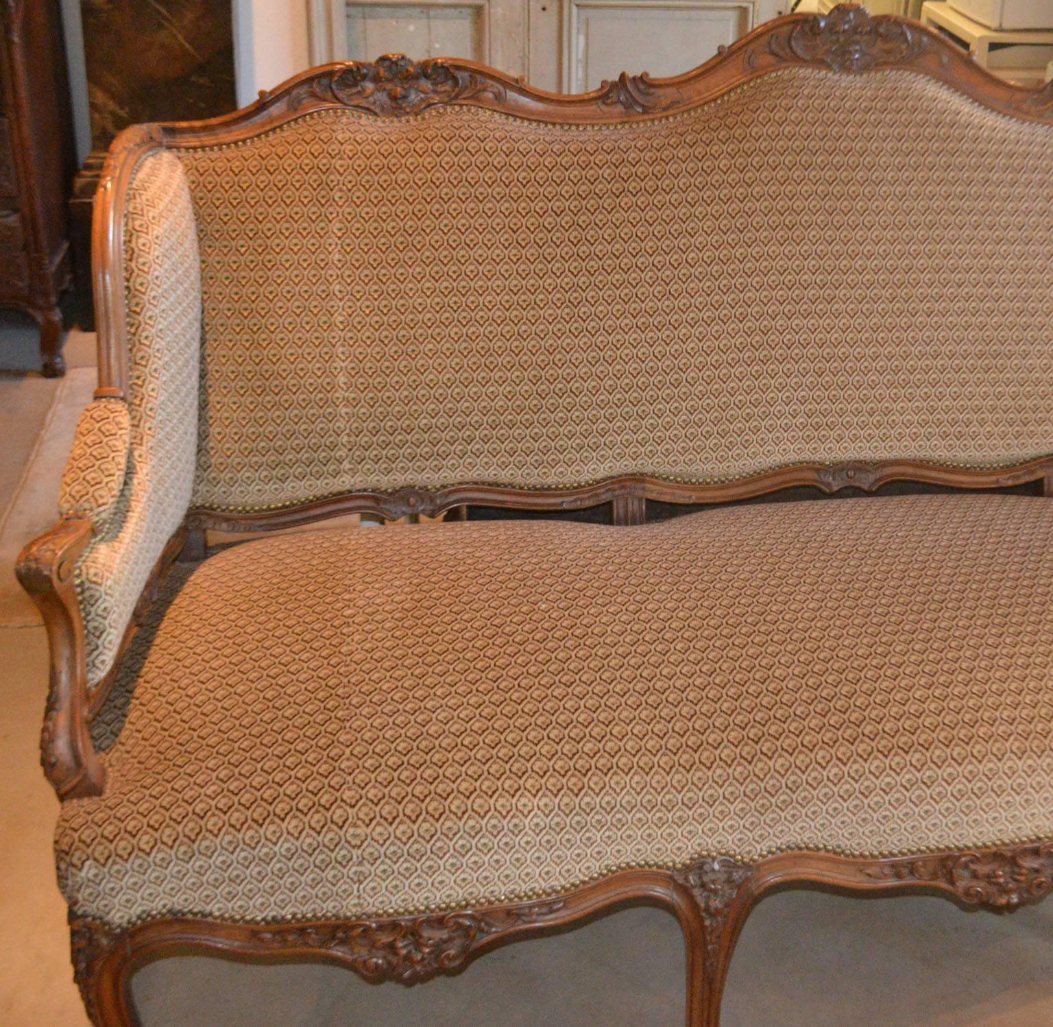 Regency Régence  Canapé aux noix en vente