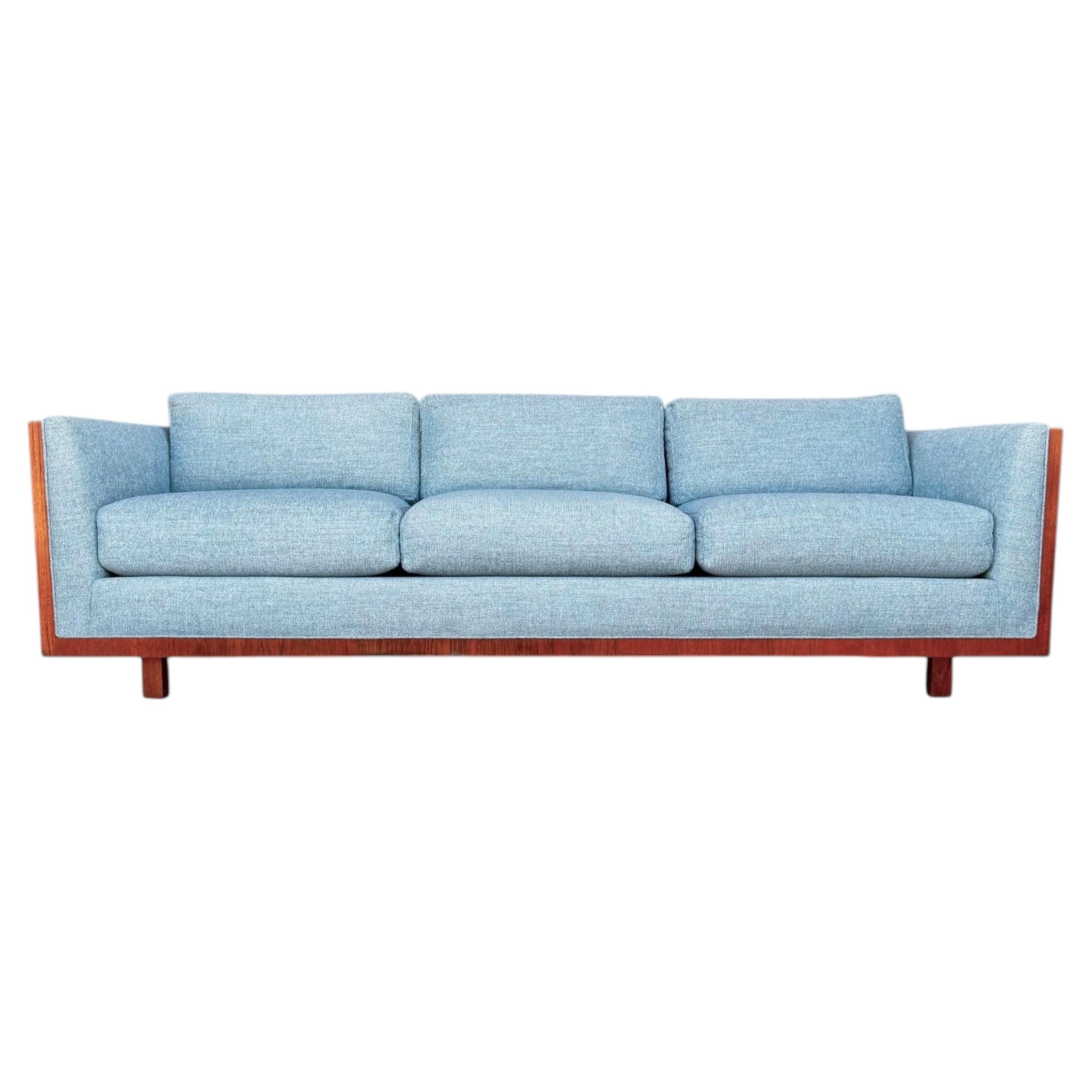 Sofá vintage de teca restaurado, de estilo «Mid Century Modern», al estilo de Milo Baughman