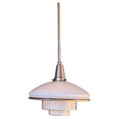 Lampada a sospensione Bauhaus P3 di Otto Müller per Megaphos/Sistrah, anni ’30