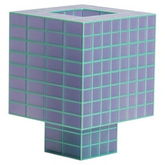Lampada da tavolo portatile Tesser 8:3 in stile contemporaneo, stampata in 3D da Ridezign, color lavanda