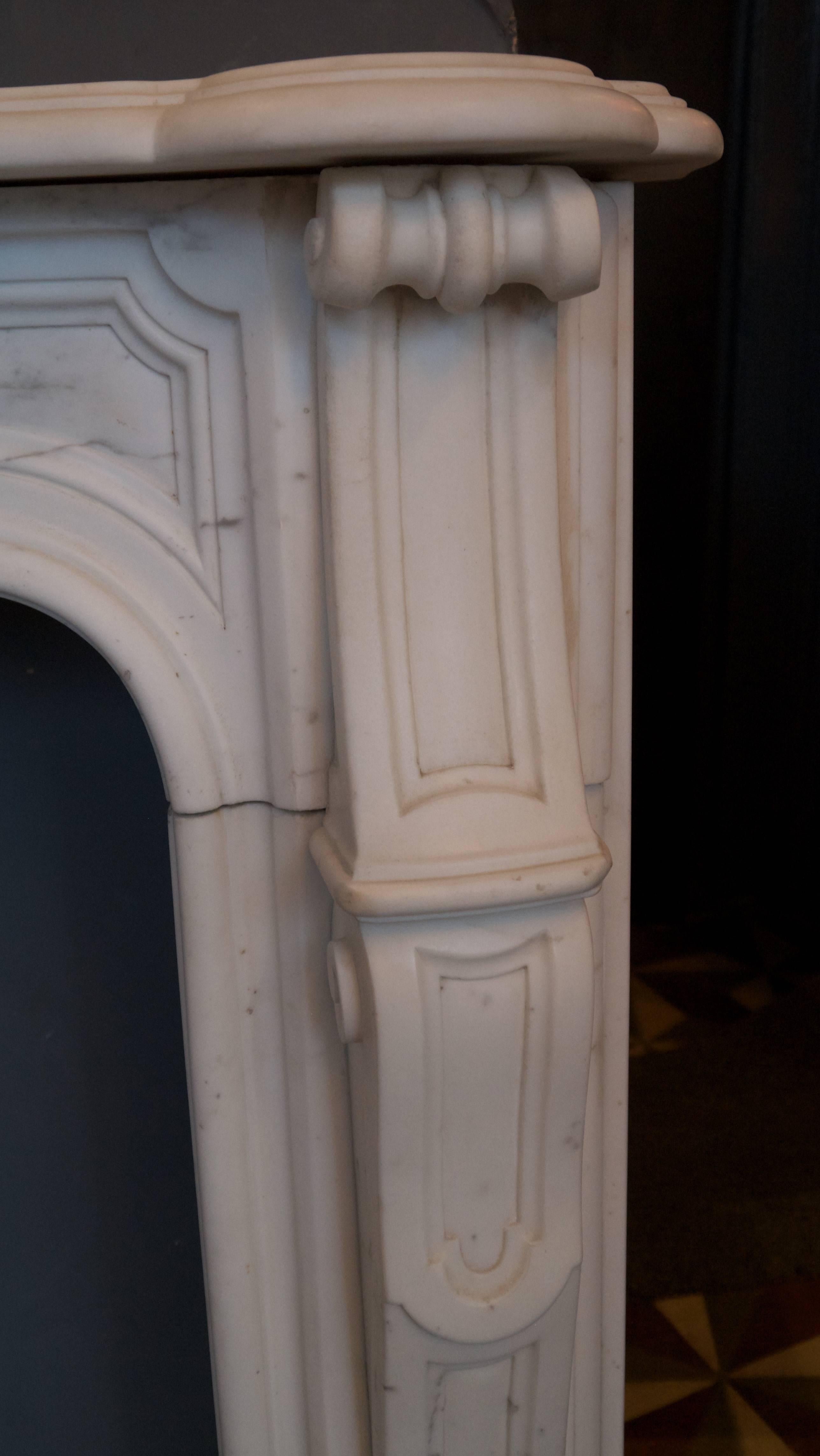 Small Rococo Style Louis XV Statuary White French Marble Surround 1