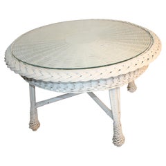 Antique American Bar Harbor Wicker Table c. 1910, with pineapple feet + braids