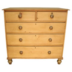 English pine chest of drawers, 19th C, with the original key