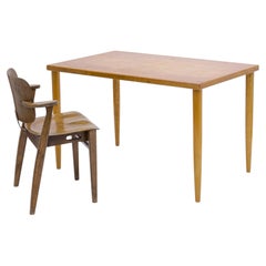 Table « Domus » conçue par Ilmari Tapiovaara pour Keravan Puuteollisuus Oy, années 1950