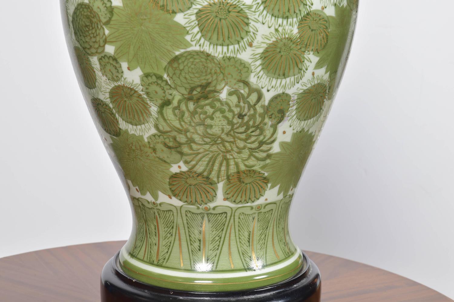 Vintage Japanese Kutani Lamp For Sale at 1stdibs