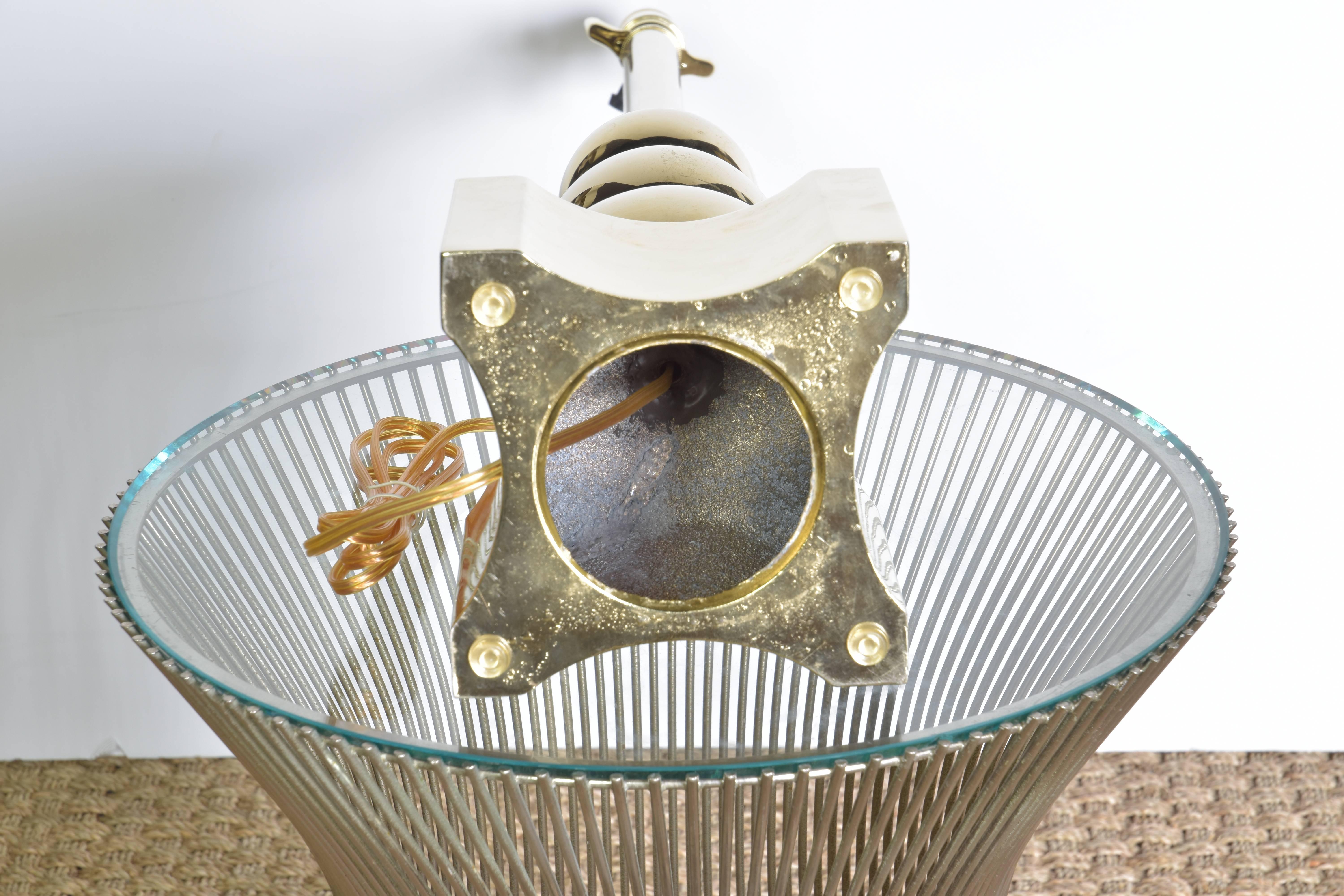 Mid-Century Modern Stiffel Graduated Brass Ball Lamp For Sale
