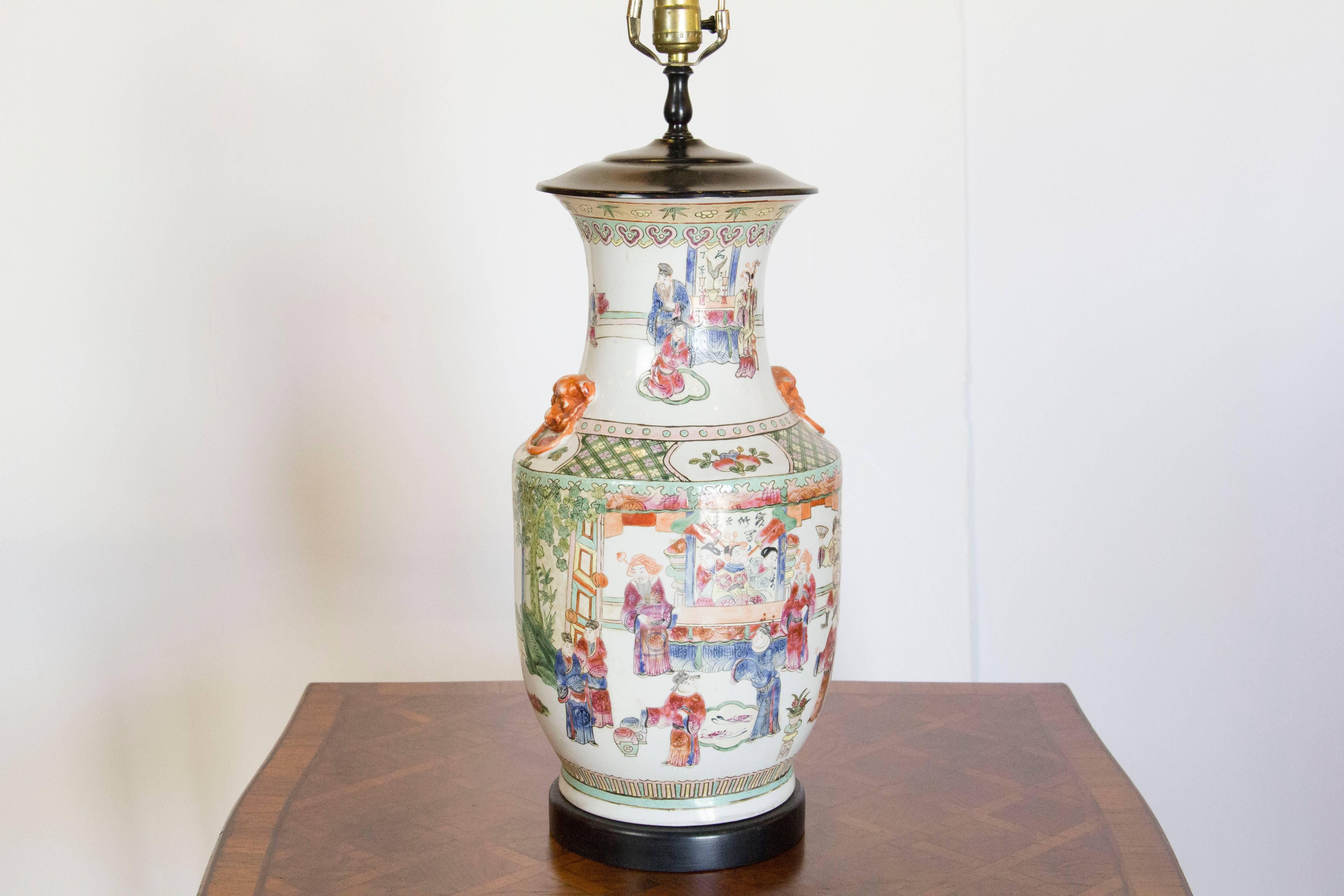 Hand-Painted Chinese Figural Lamp with Foo Lion Detail For Sale 2