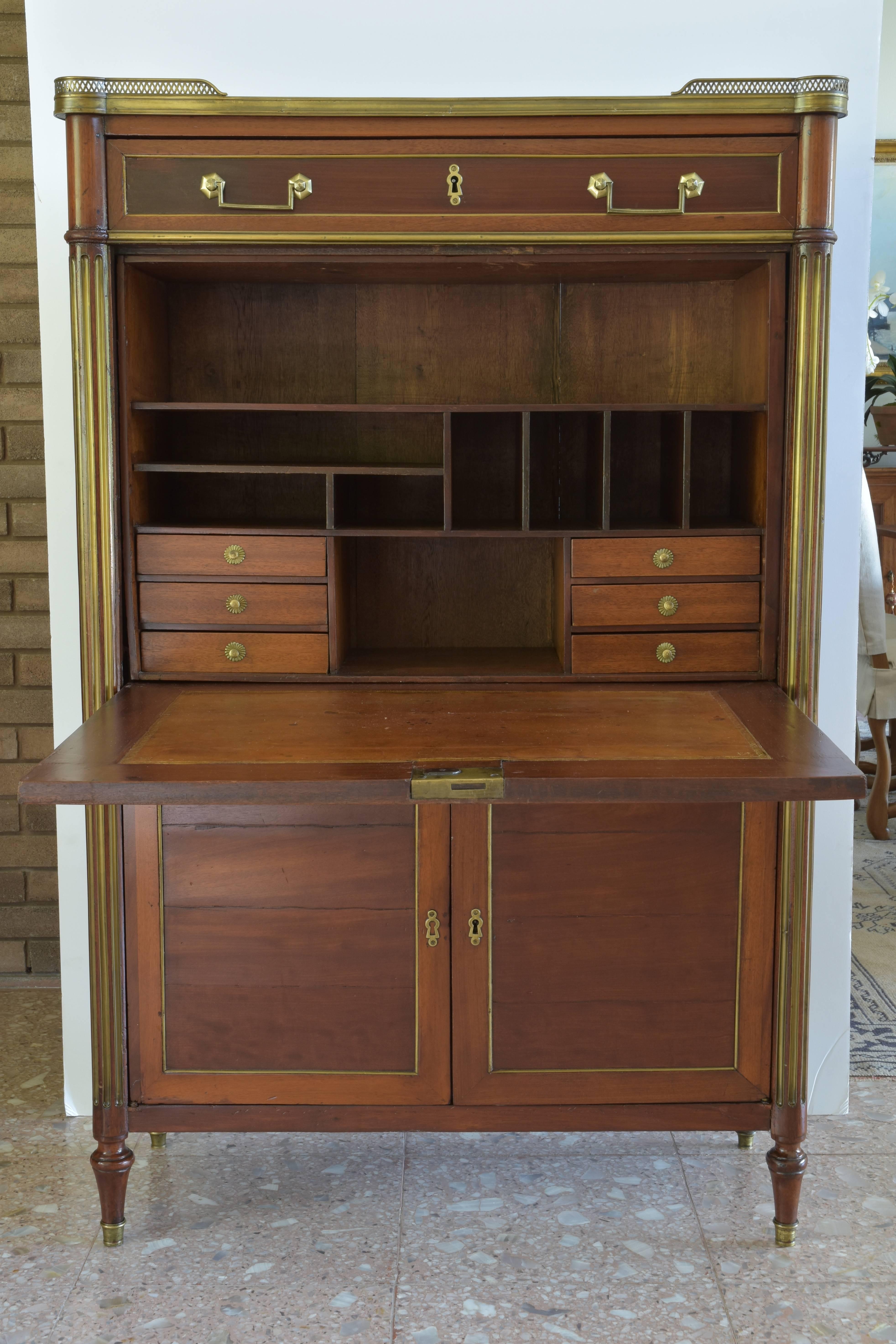 Directoire Louis XVI Secretaire in Mahogany with Bronze Detail and Marble Top