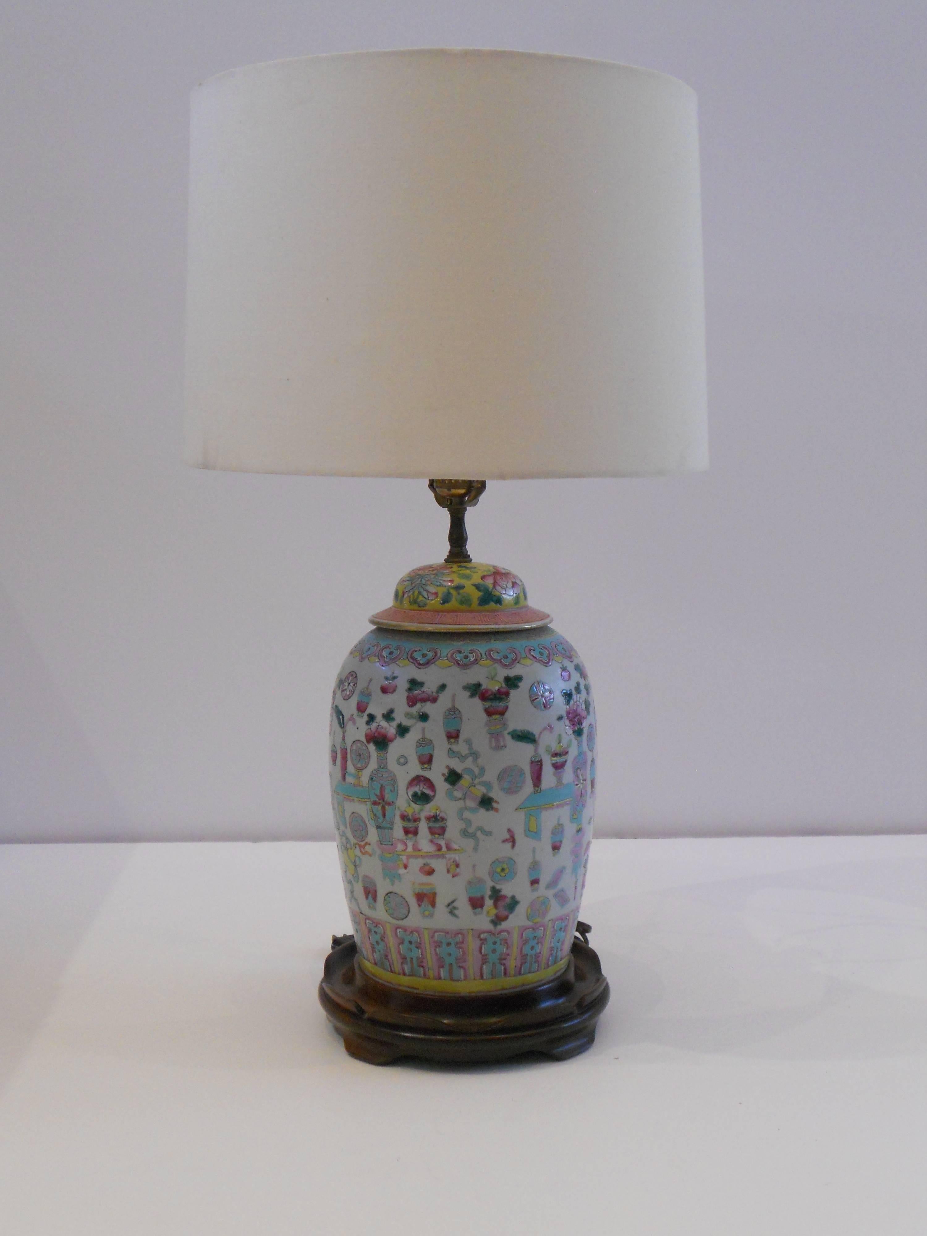 Chinese Export Chinese Vase as a Lamp