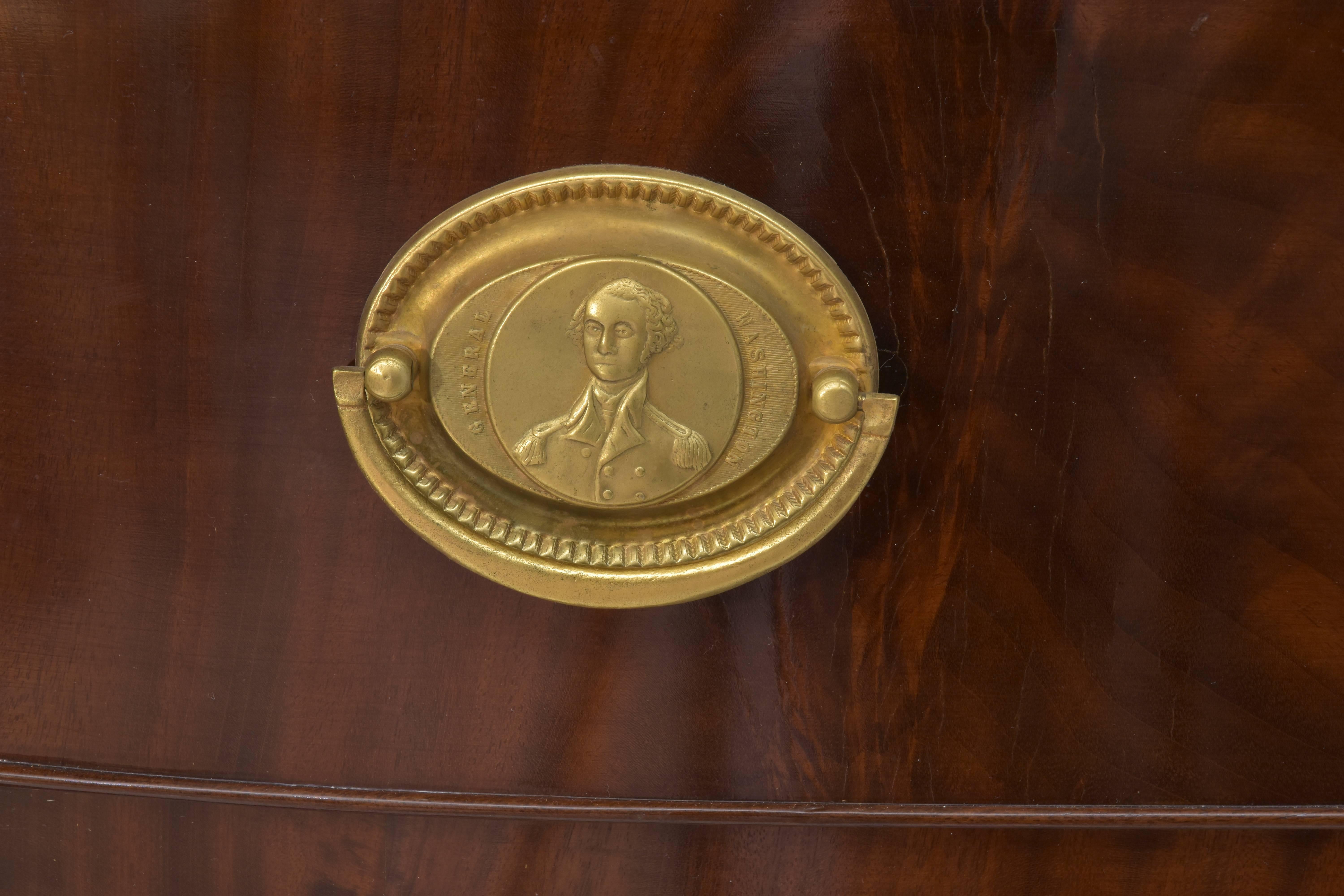 Early 19th Century Chest of Drawers with Period George Washington Brasses In Good Condition In San Antonio, TX