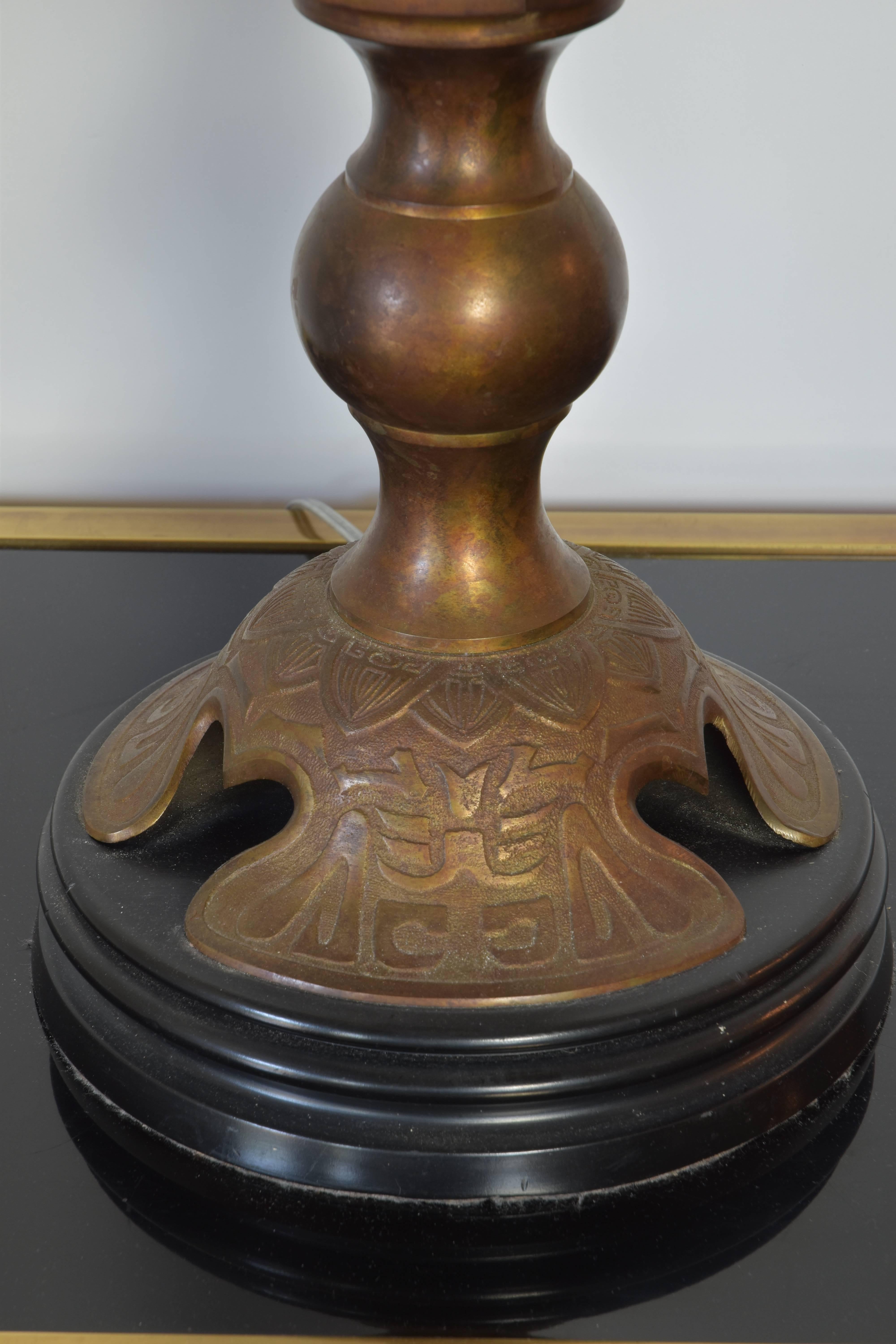 Exceptional James Mont Style Gilded Bronze Lamp In Excellent Condition For Sale In San Antonio, TX