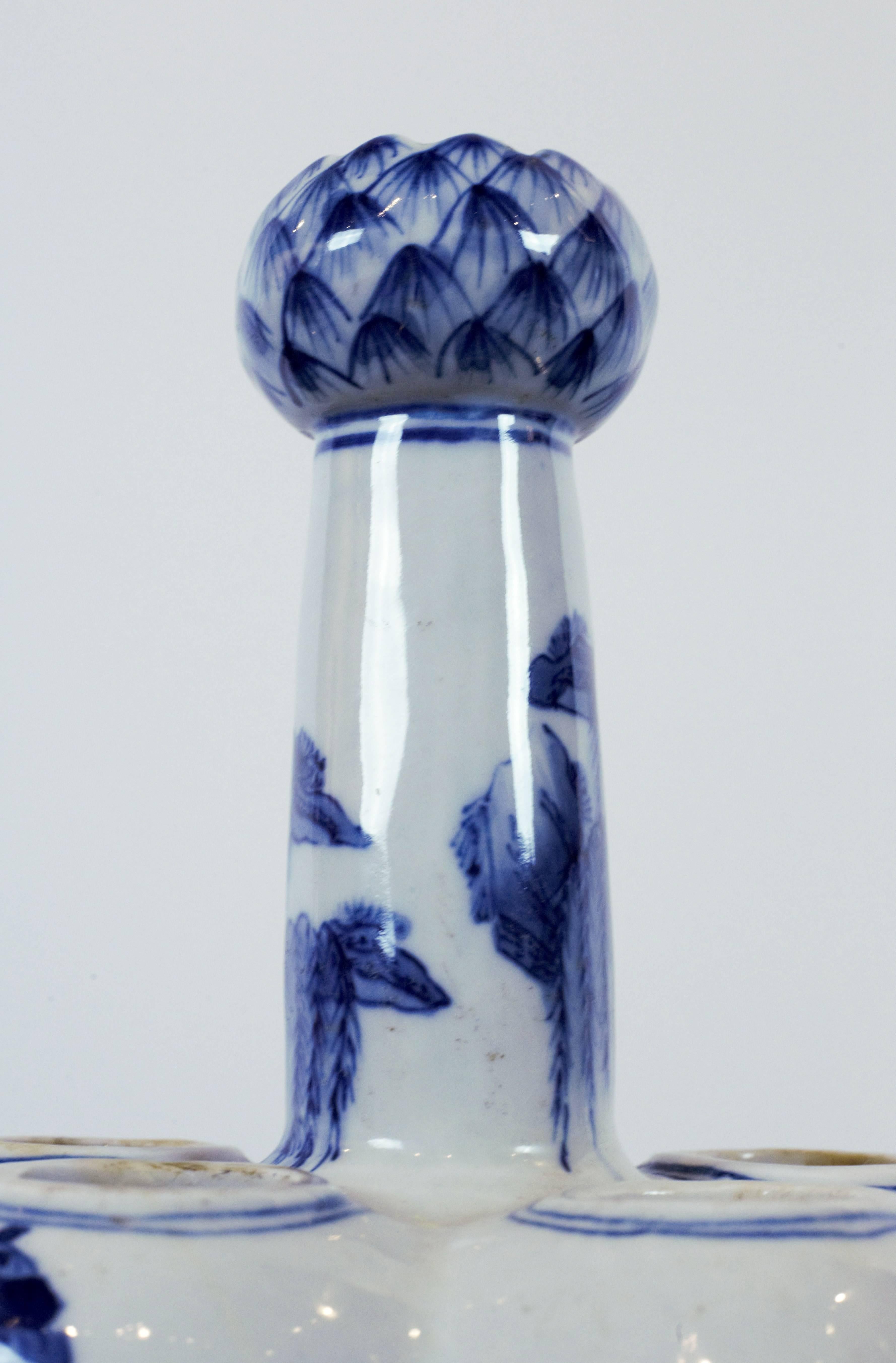Contemporary Hand-Painted Chinese Blue and White Tulipierre
