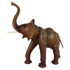 Magnifica scultura in pelle di elefante di grandi dimensioni – 1950 circa