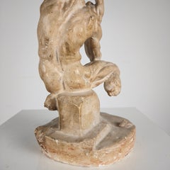 Écorché Anatomical Model – Plaster Sculpture