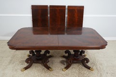 COUNCILL CRAFTSMEN : Table de salle à manger en acajou de style Régence