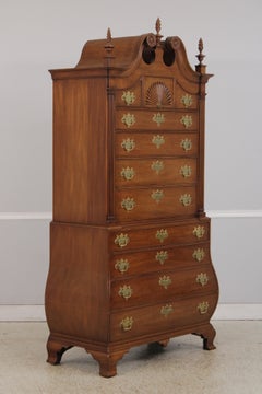 Commode haute « Bombe » Kittinger Colonial Williamsburg CW-190, acajou