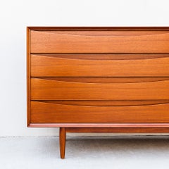 Arne Vodder for Sibast 1960s Danish Modern Teak Dresser, Triennale Collection