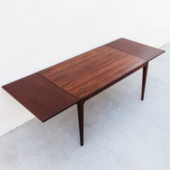 Restaurierter Esstisch im dänischen Modern-Stil aus brasilianischem Palisander von Winding & Hundevad