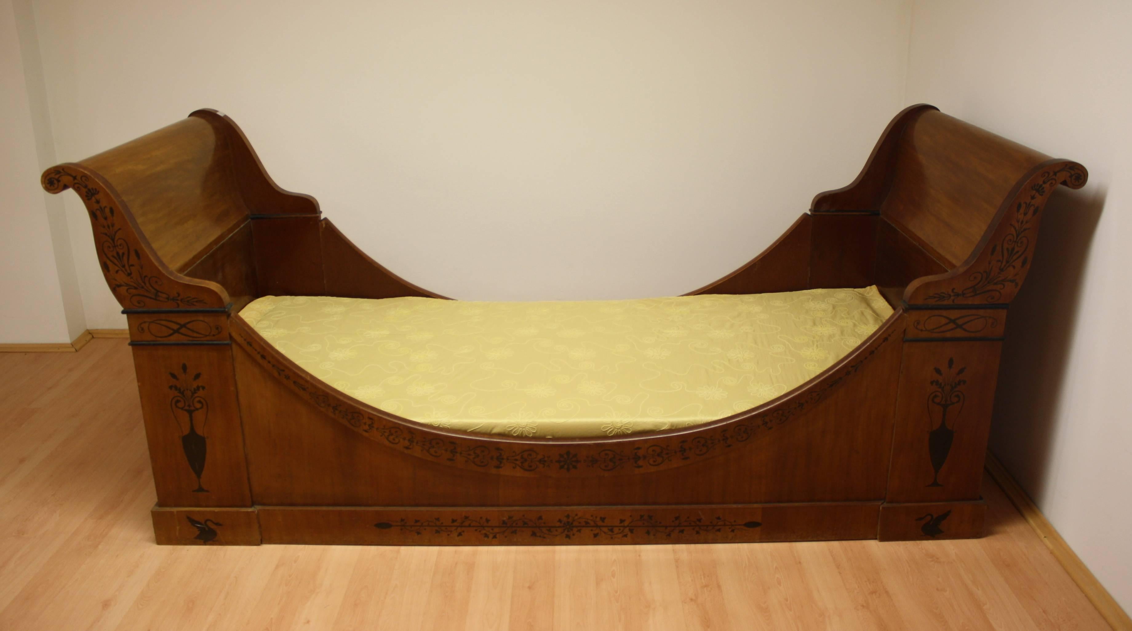 Classicism daybed, with decorative brand painting. 
This piece will require a custom slatted frame and mattress, it comes apart without inner life. It belongs if you use it as daybed, guest bed or everyday sleeper.
Inside: L 202cm, D 90cm.
 