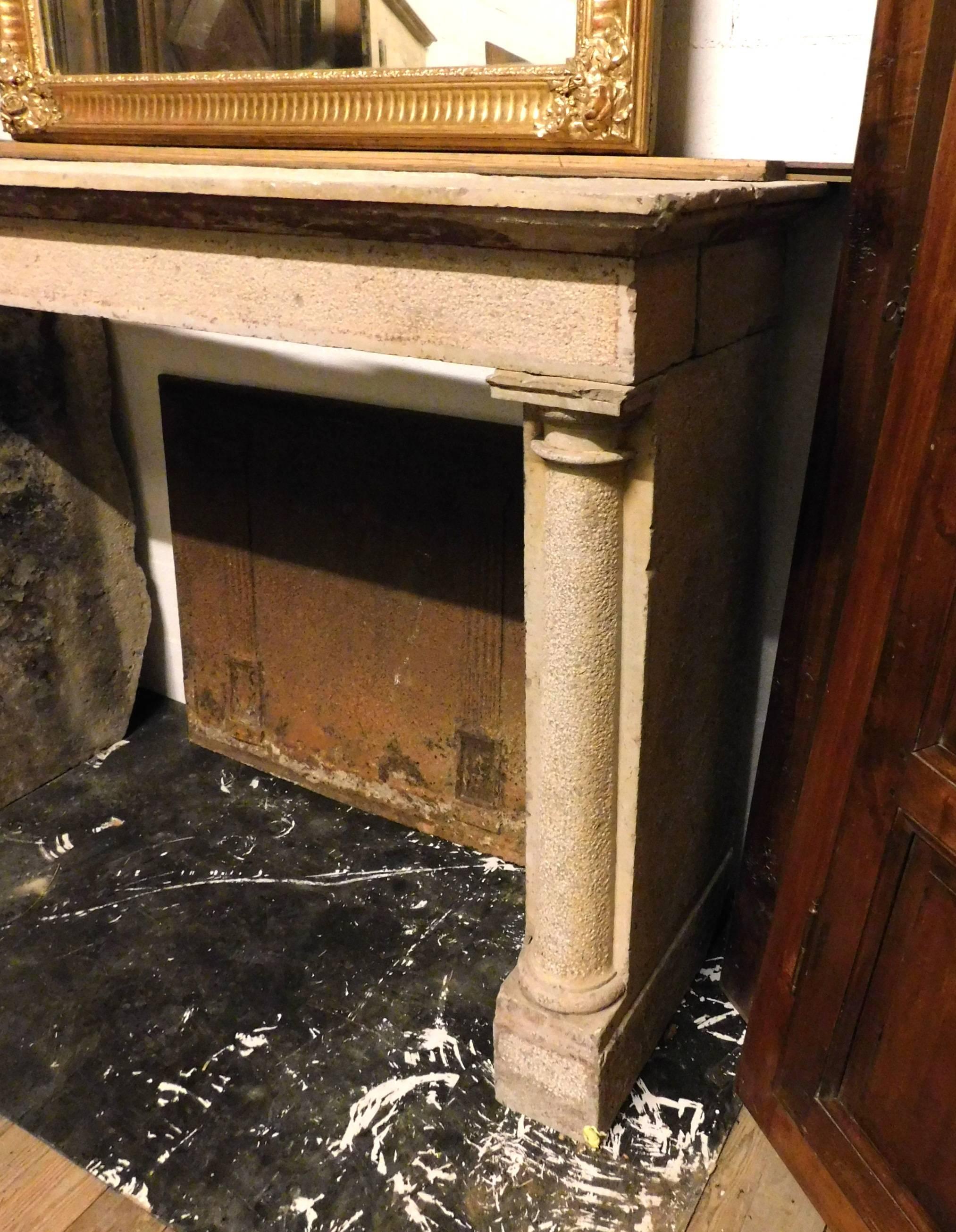 Antique fireplace made of Borgogna's stone 