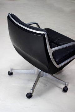Poltrona “Commander” in stile Mid-Century Modern di Jorge Zalszupin, anni ’60