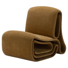 Chaise Ghezzi - Chaise à structure métallique incurvée, revêtue de velours