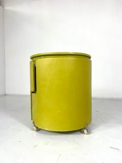 Dilly Dally Vanity In Green Leather By Luigi Massoni for Poltrona Frau, 1968