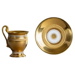 Darte Frères, vers 1820 - rare tasse ovoïde et sa soucoupe - riche dorure et fri