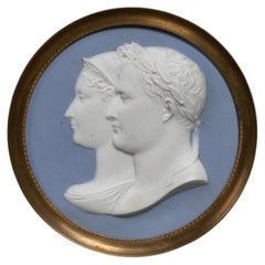 Manifattura Imperiale di Sèvres, secondo Andrieu - medaglione in biscuit raffigurante Napoleone