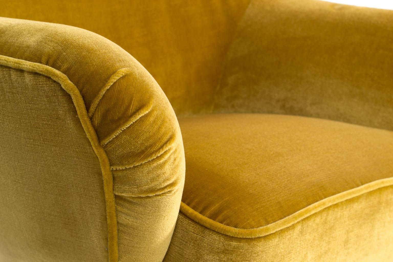 Polished P32 Lounge Chair by Osvaldo Borsani for Tecno 