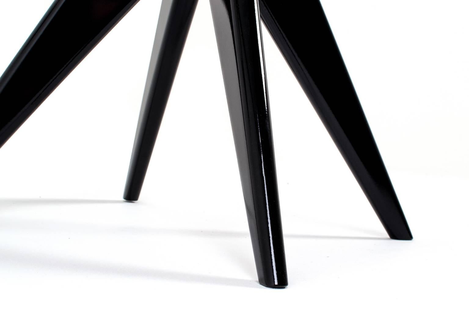 Mid-20th Century Sculptural Black Lacquered Dining Table, 1950s